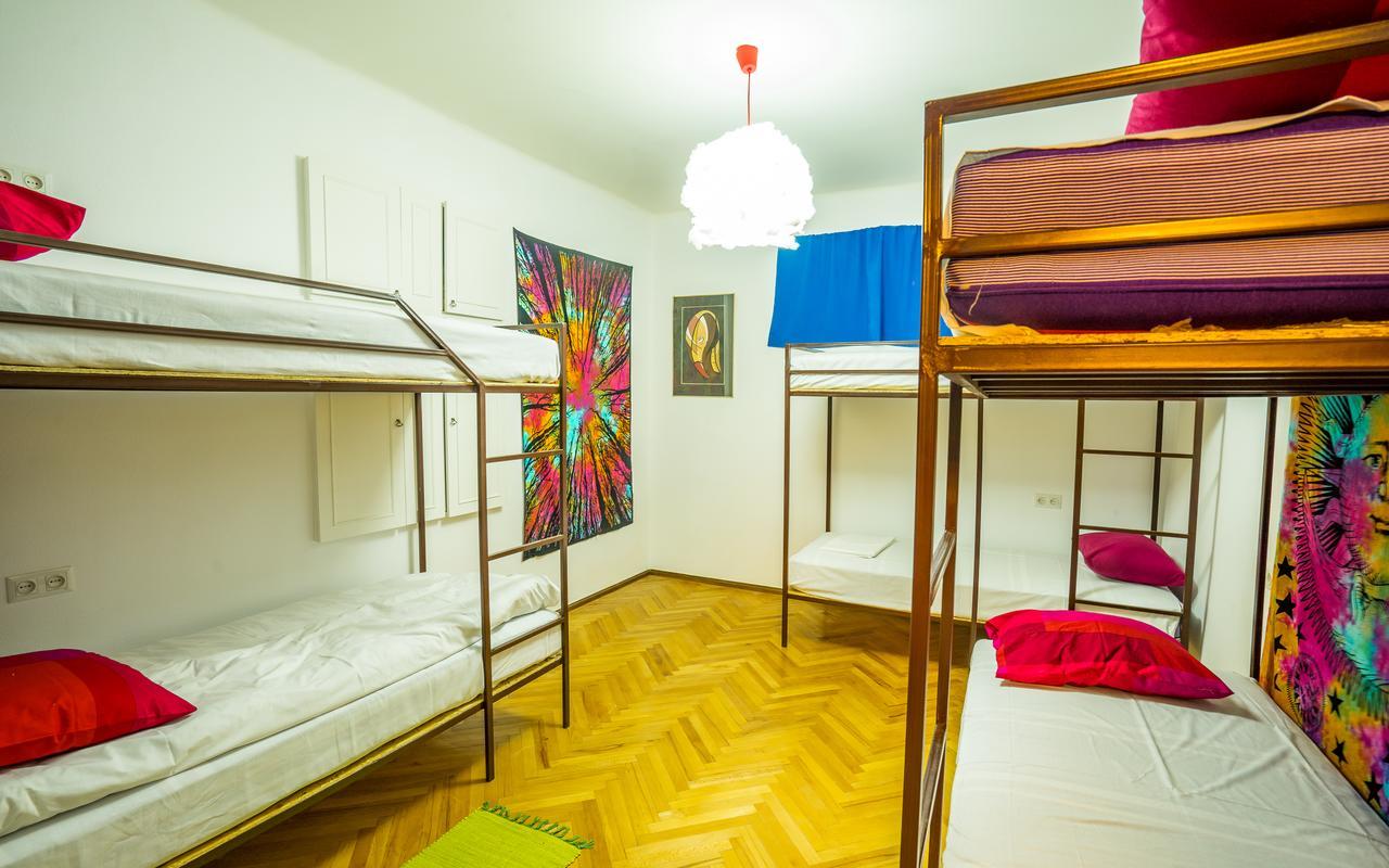 Zgarbi Hostel 트빌리시 외부 사진