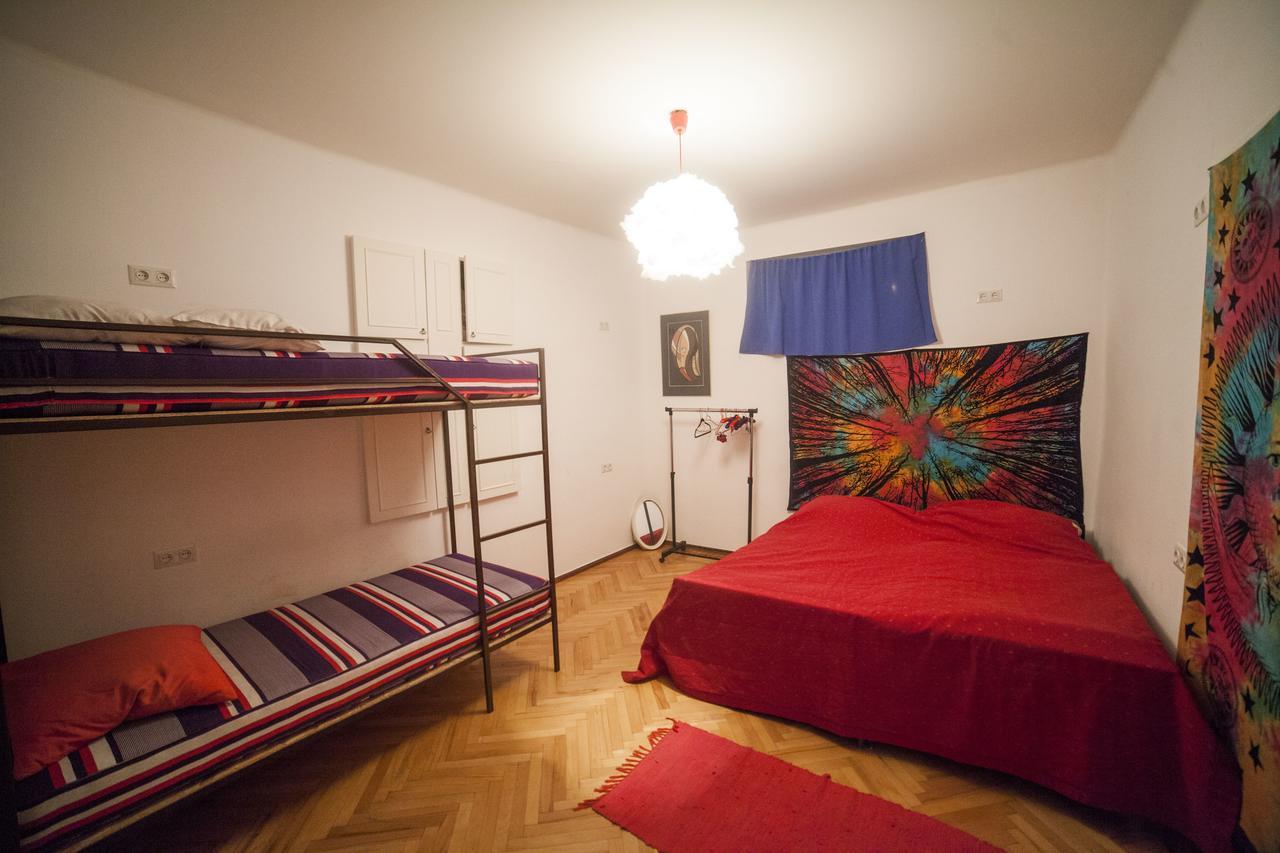 Zgarbi Hostel 트빌리시 외부 사진