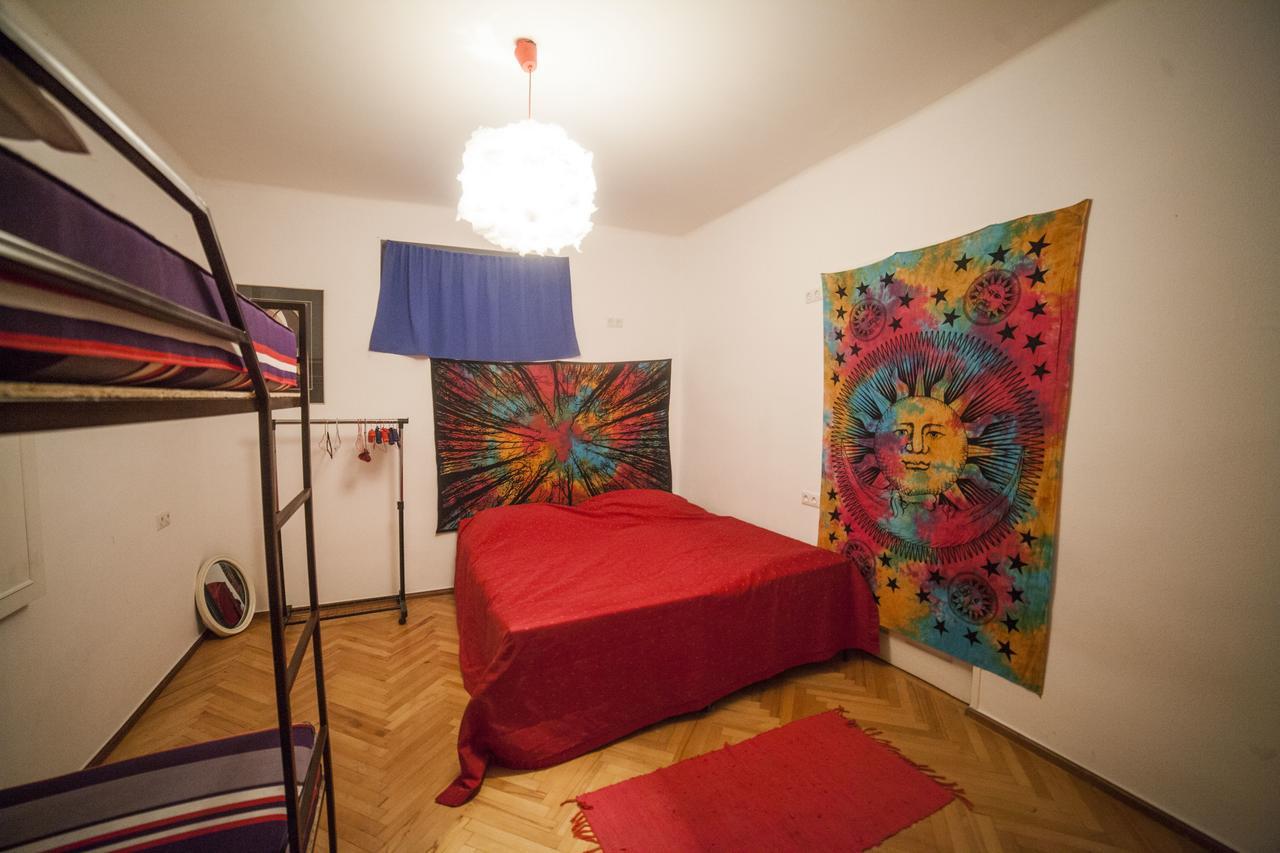 Zgarbi Hostel 트빌리시 외부 사진